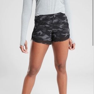 Athleta Printed Mesh Racer Run Short 4” XS